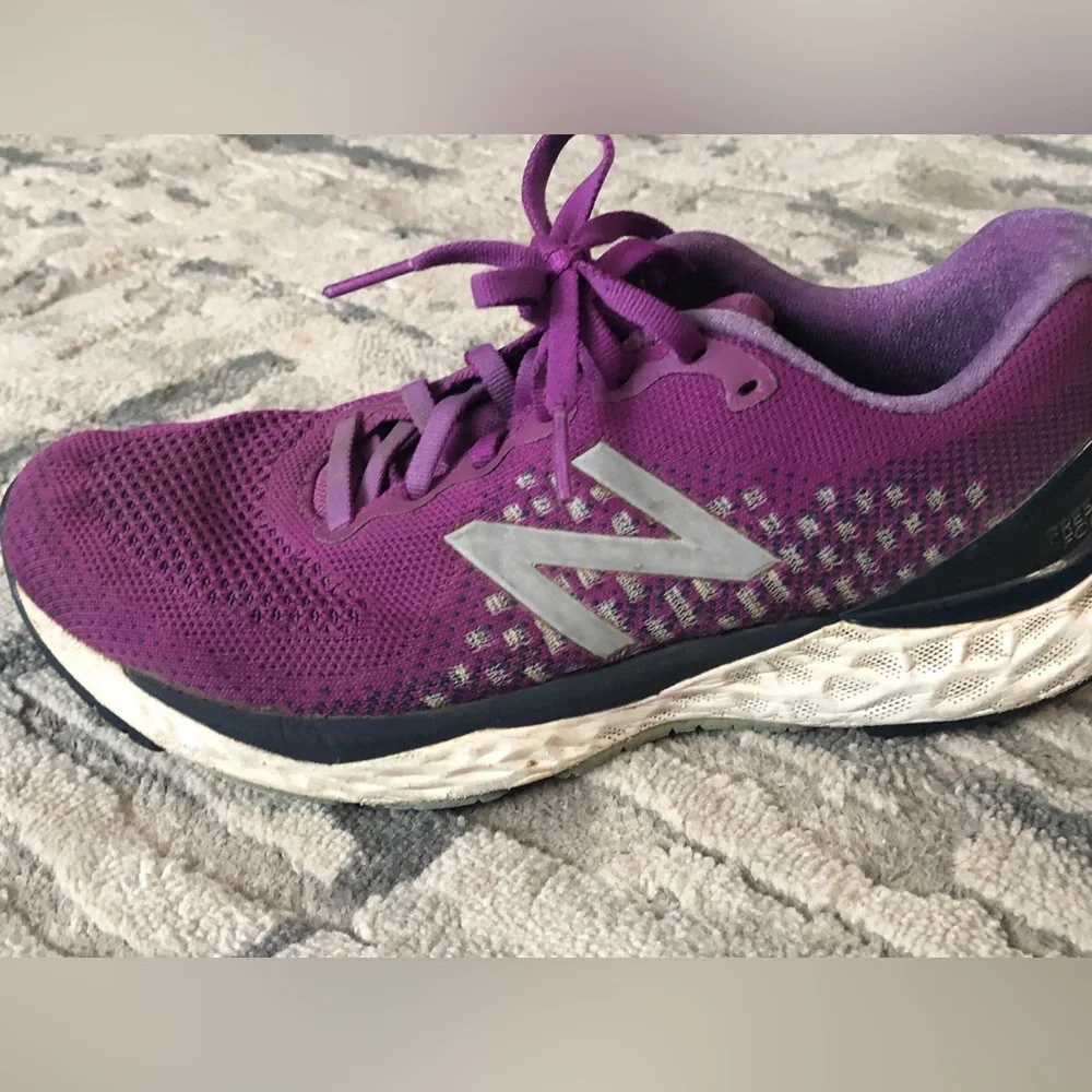 Purple New Balance 880 Running Shoes Fresh Foam size 7.5